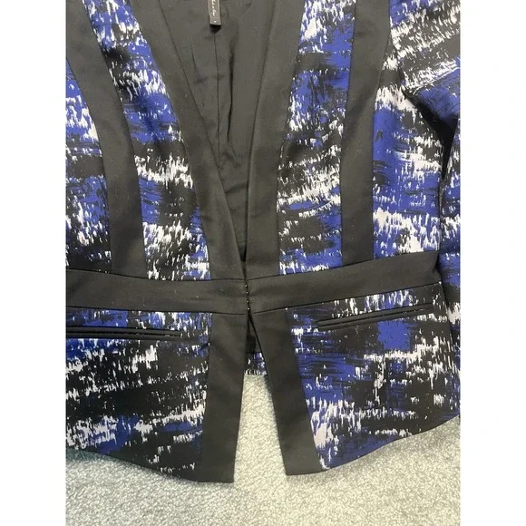 Women's BCBG Black, Blue‎ And Gray Printed Keeley Long Sleeve Blazer Medium - Picture 2 of 8